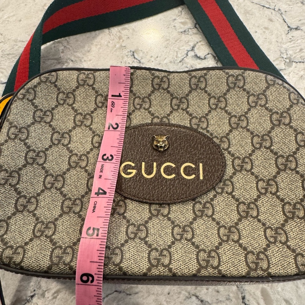 Authentic Gucci Neo Vintage GG Supreme Messenger Bag Camera Bag Crossbody Purse  - Picture 8 of 16